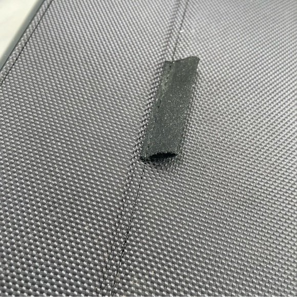 Bose SoundLink Bluetooth Mobile Speaker II Dark Gray Nylon with Box Cord Manual - Picture 4 of 12